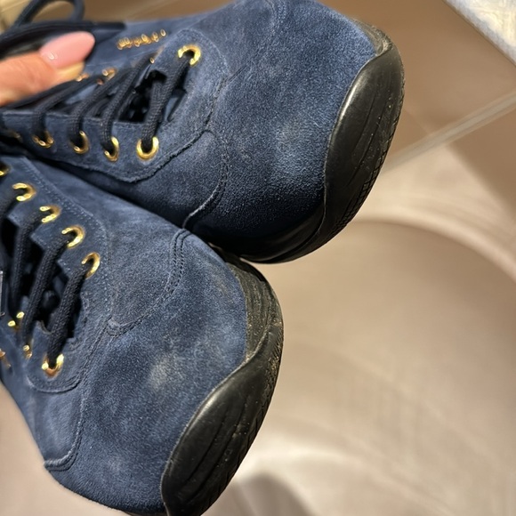 Authentic used prada runners! - Picture 3 of 7